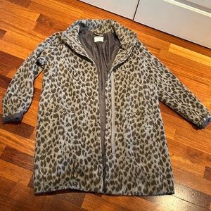Large coat - excellent condition - great for fall / winter